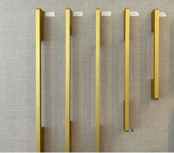 Halador metalico barra C Matt Gold sm - Imagen 2